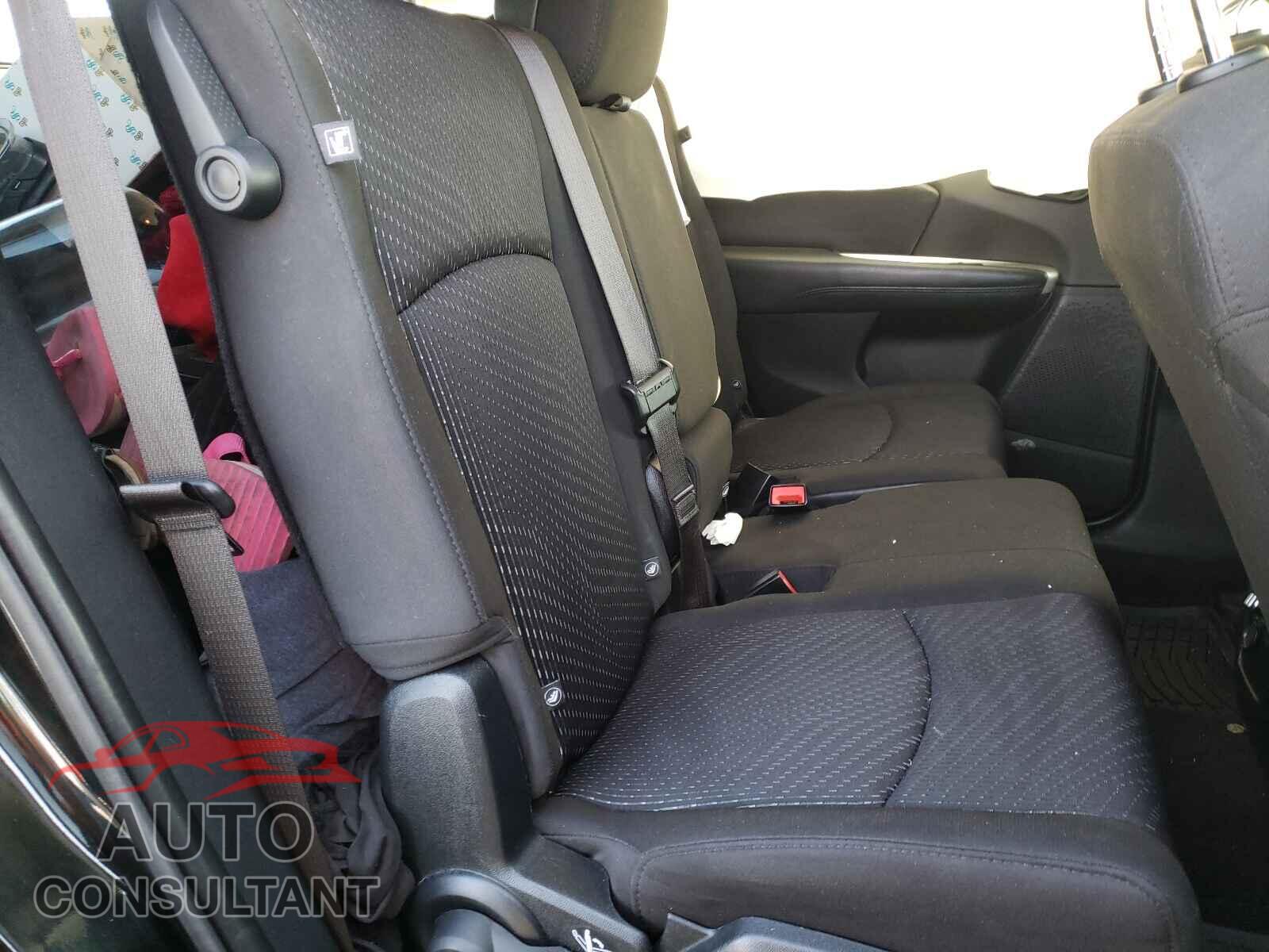 DODGE JOURNEY 2018 - 3C4PDCAB1JT295182