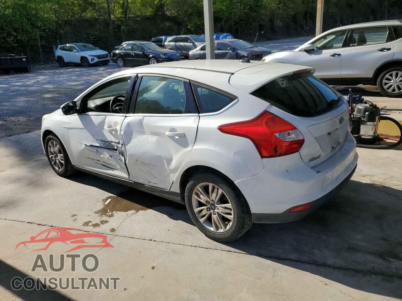 FORD FOCUS 2012 - 1FAHP3M27CL195793