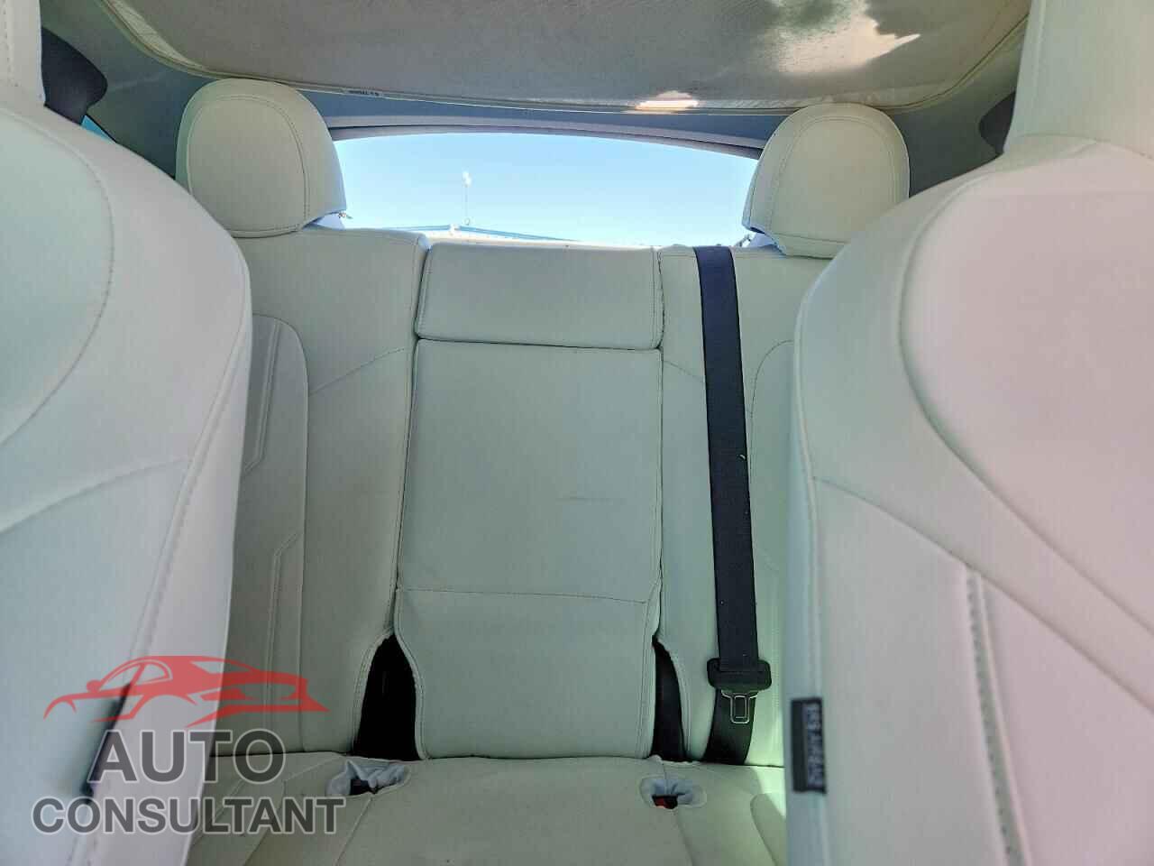 TESLA MODEL Y 2022 - 7SAYGDEE6NF311244