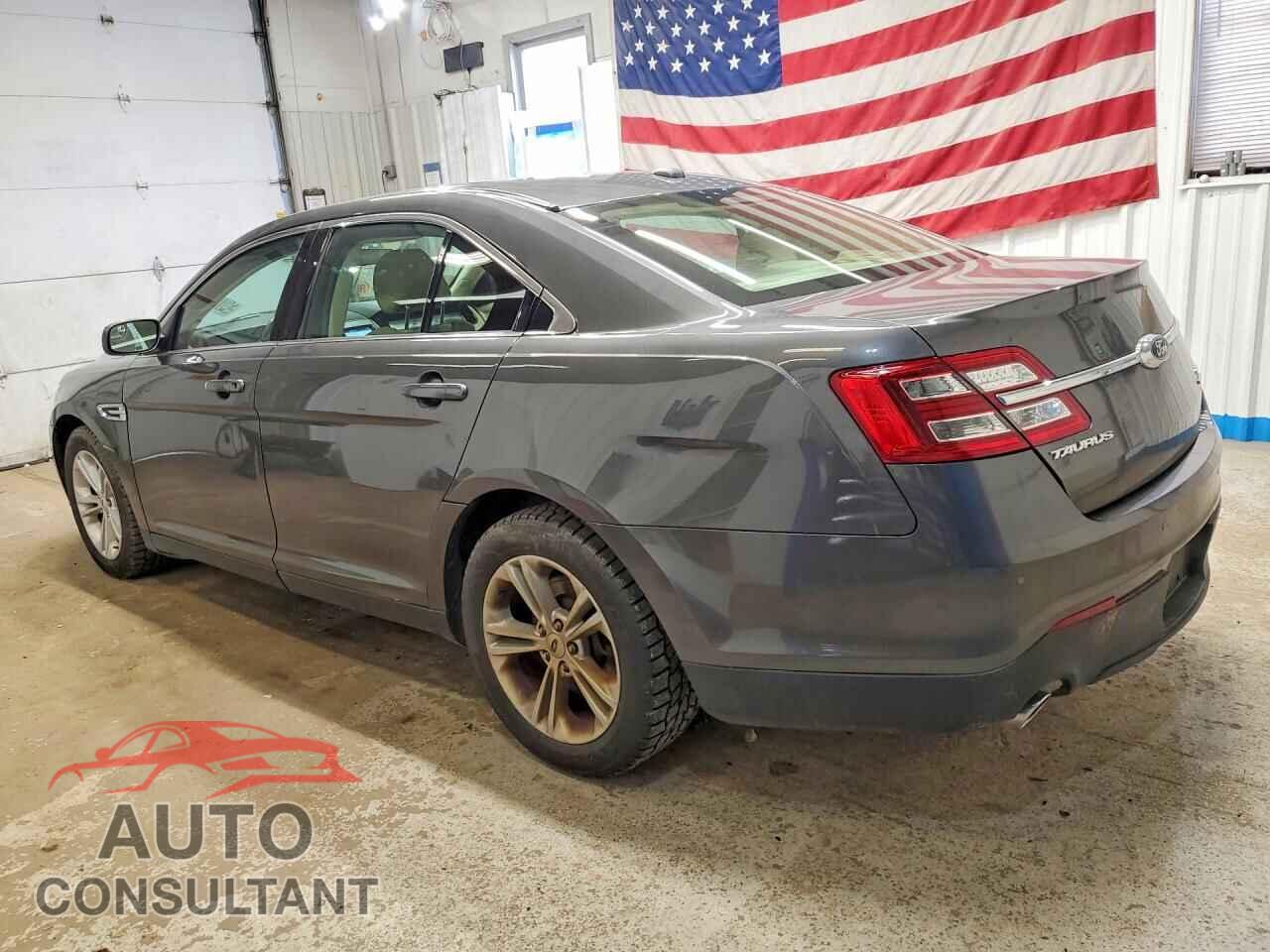 FORD TAURUS 2019 - 1FAHP2E85KG100202