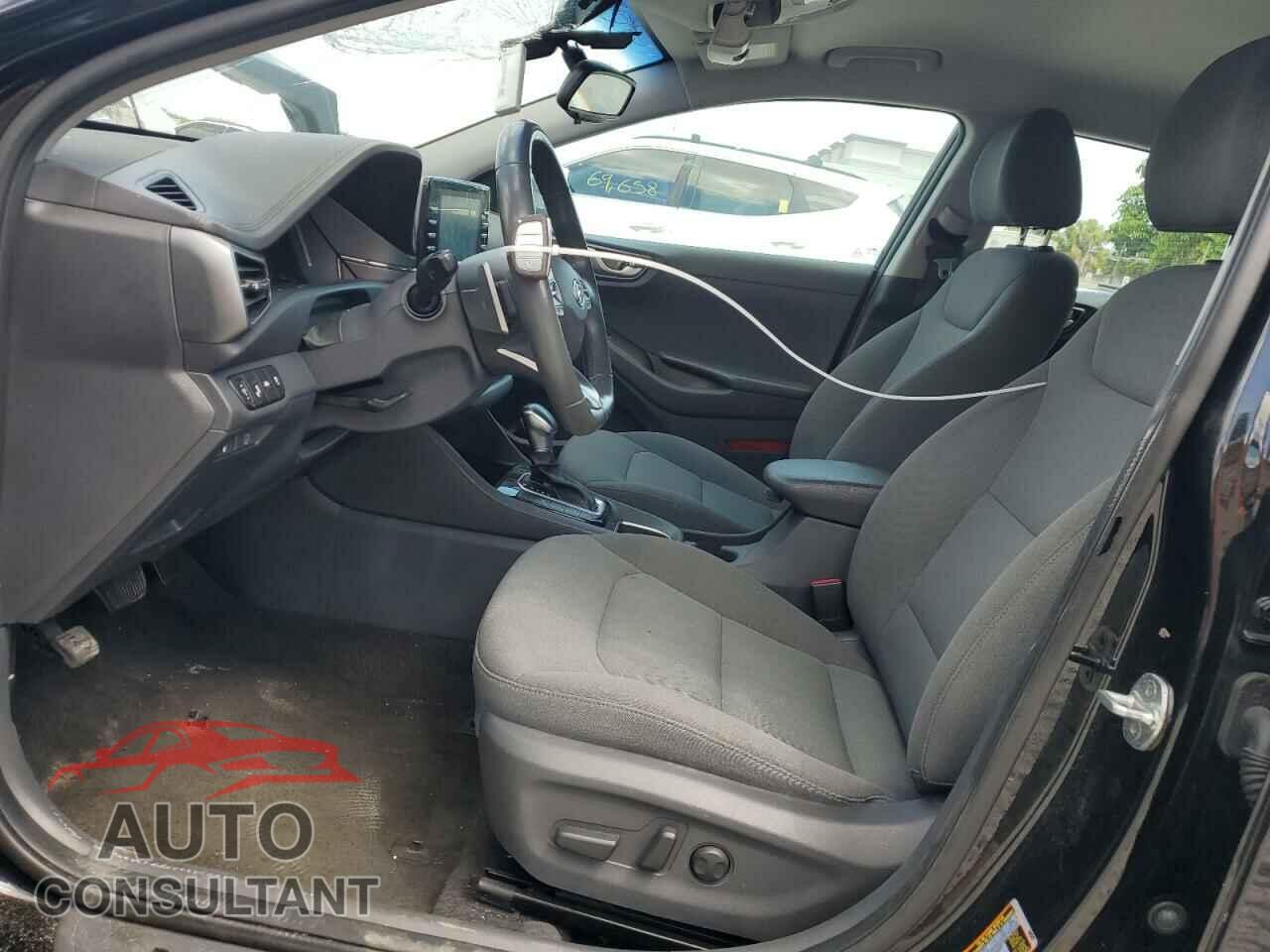 HYUNDAI IONIQ 2020 - KMHC75LC5LU242576