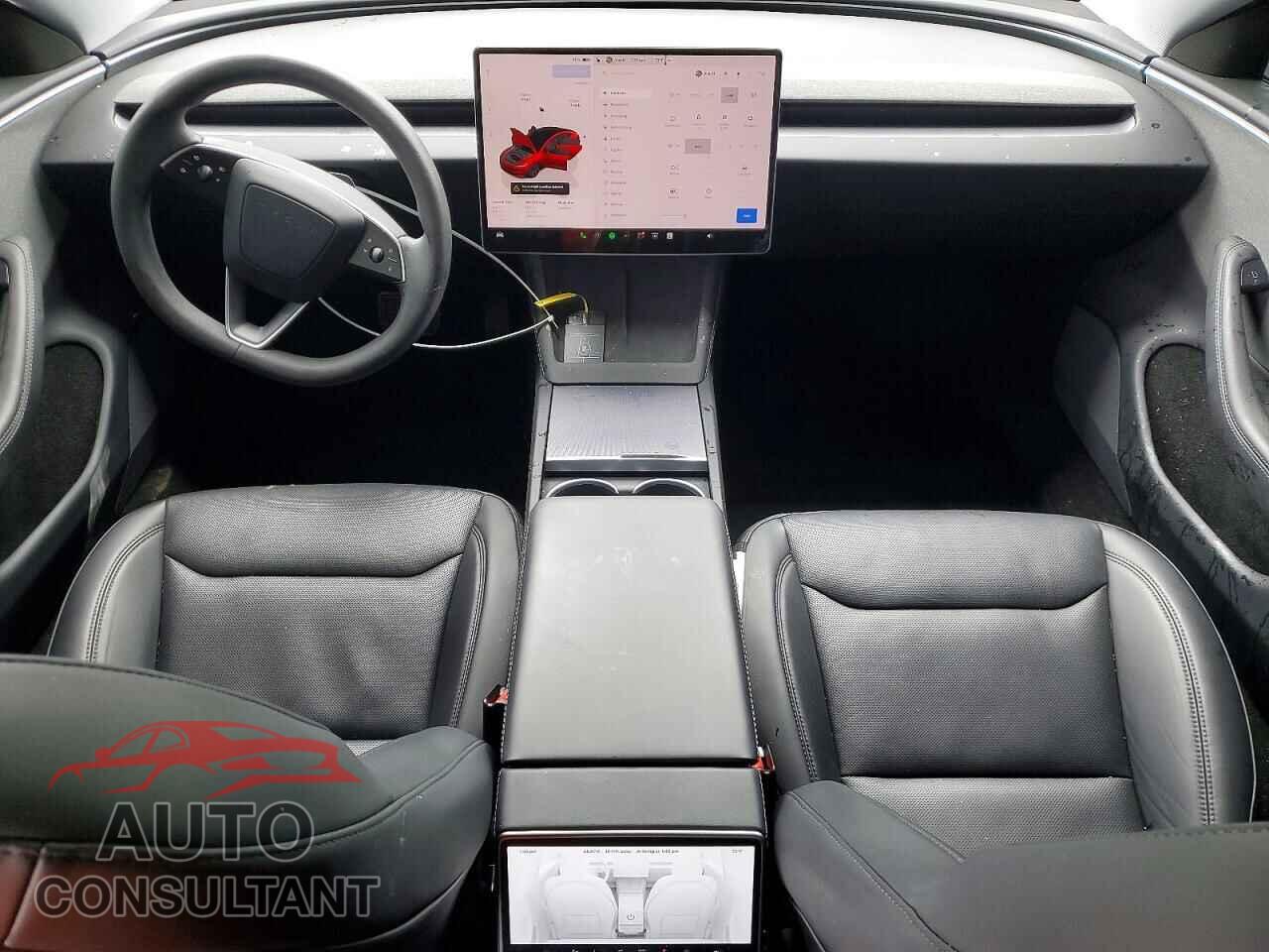 TESLA MODEL 3 2025 - 5YJ3E1EA5SF044800