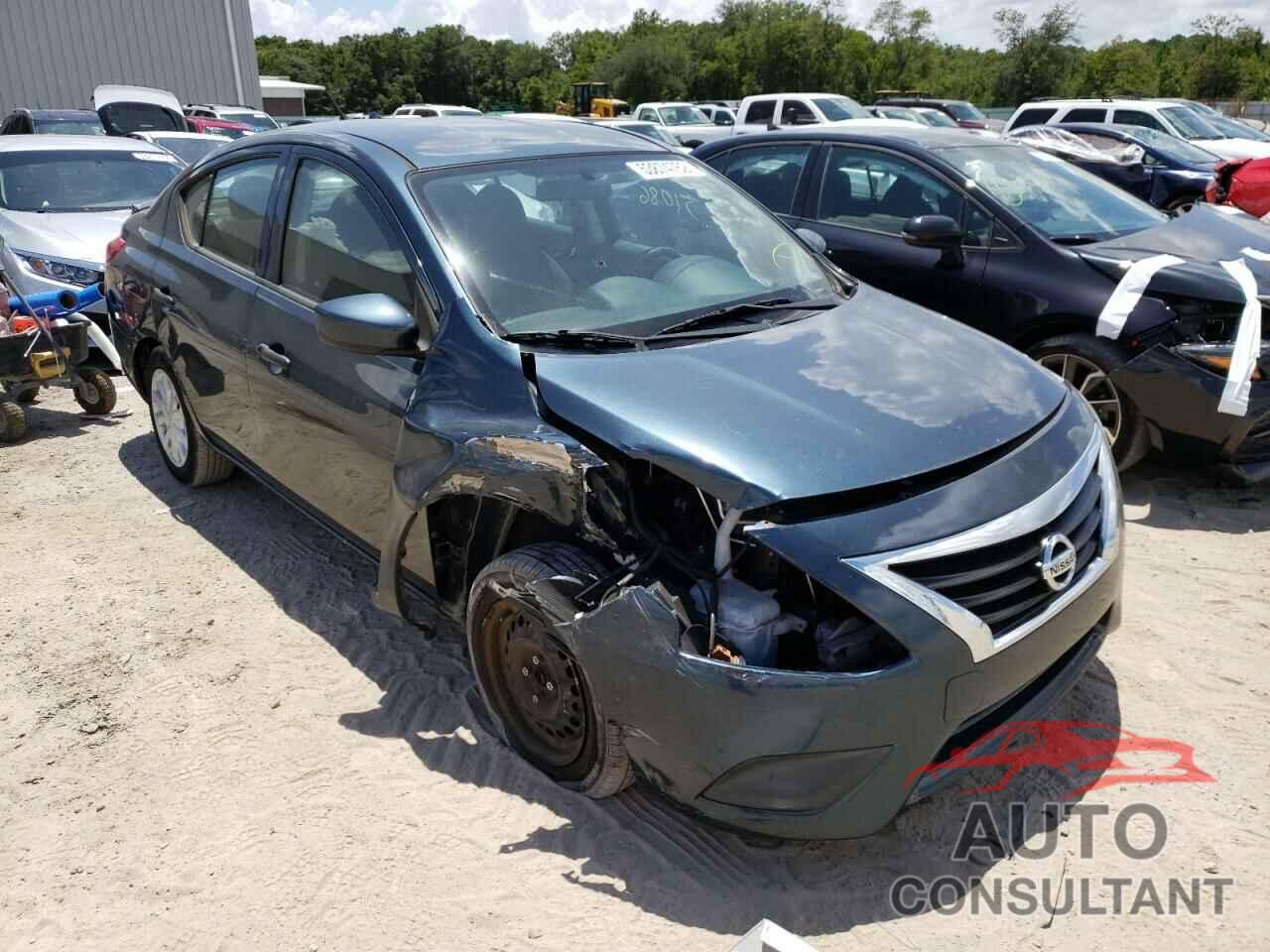 NISSAN VERSA 2017 - 3N1CN7APXHL825712