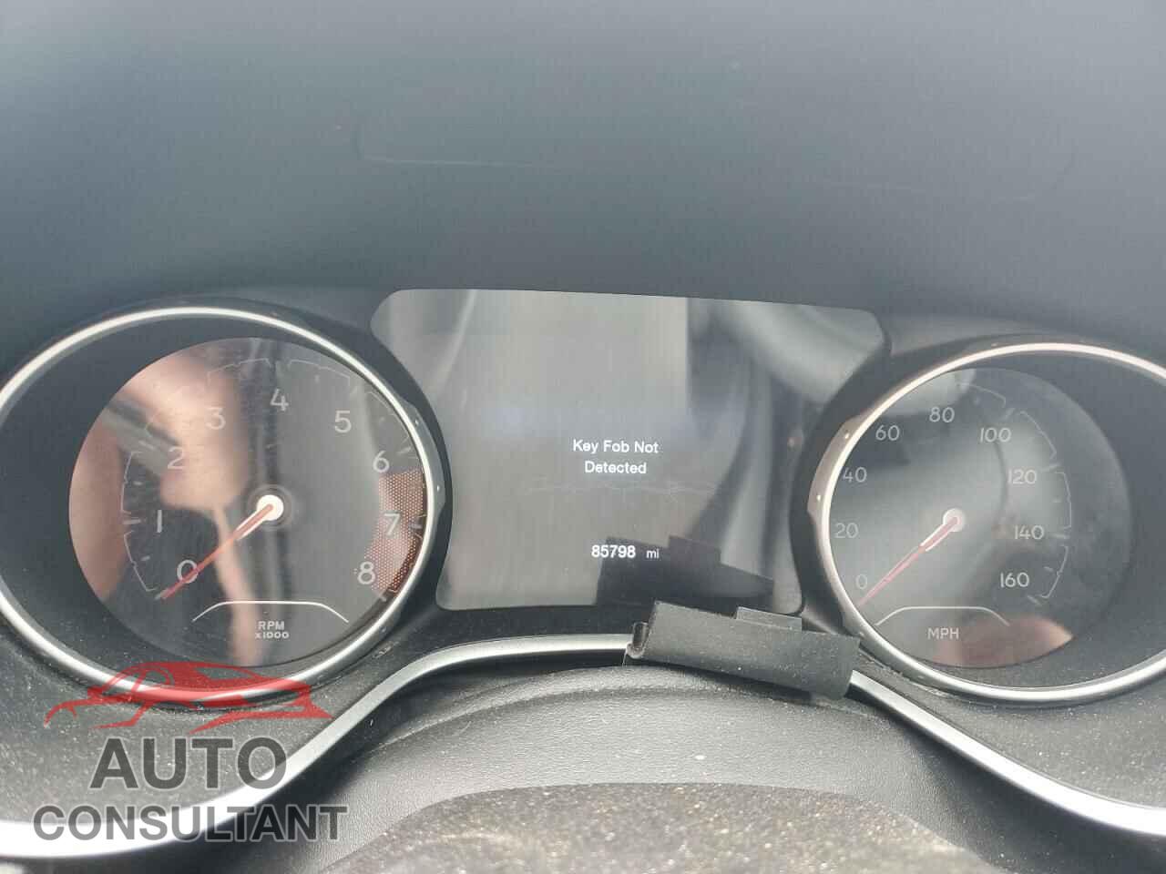 JEEP COMPASS 2018 - 3C4NJDBB3JT117388
