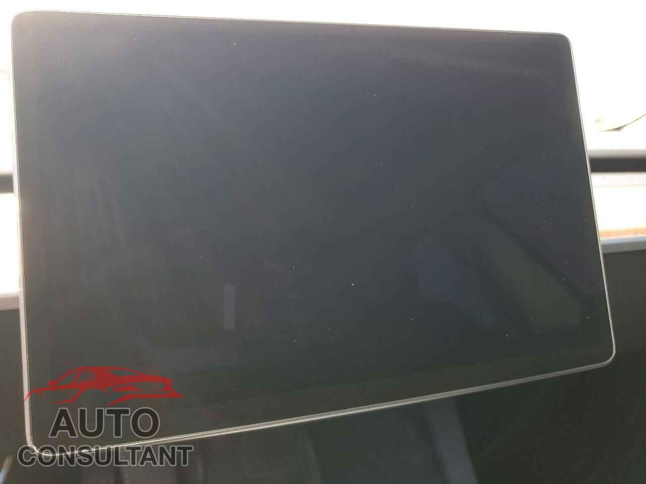 TESLA MODEL 3 2023 - 5YJ3E1EA0PF558593