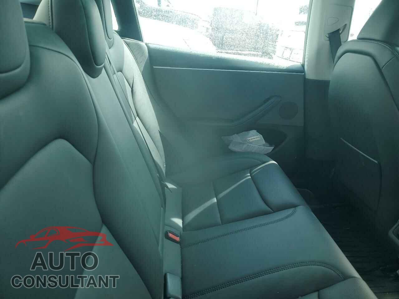 TESLA MODEL 3 2024 - 5YJ3E1EA7RF771592
