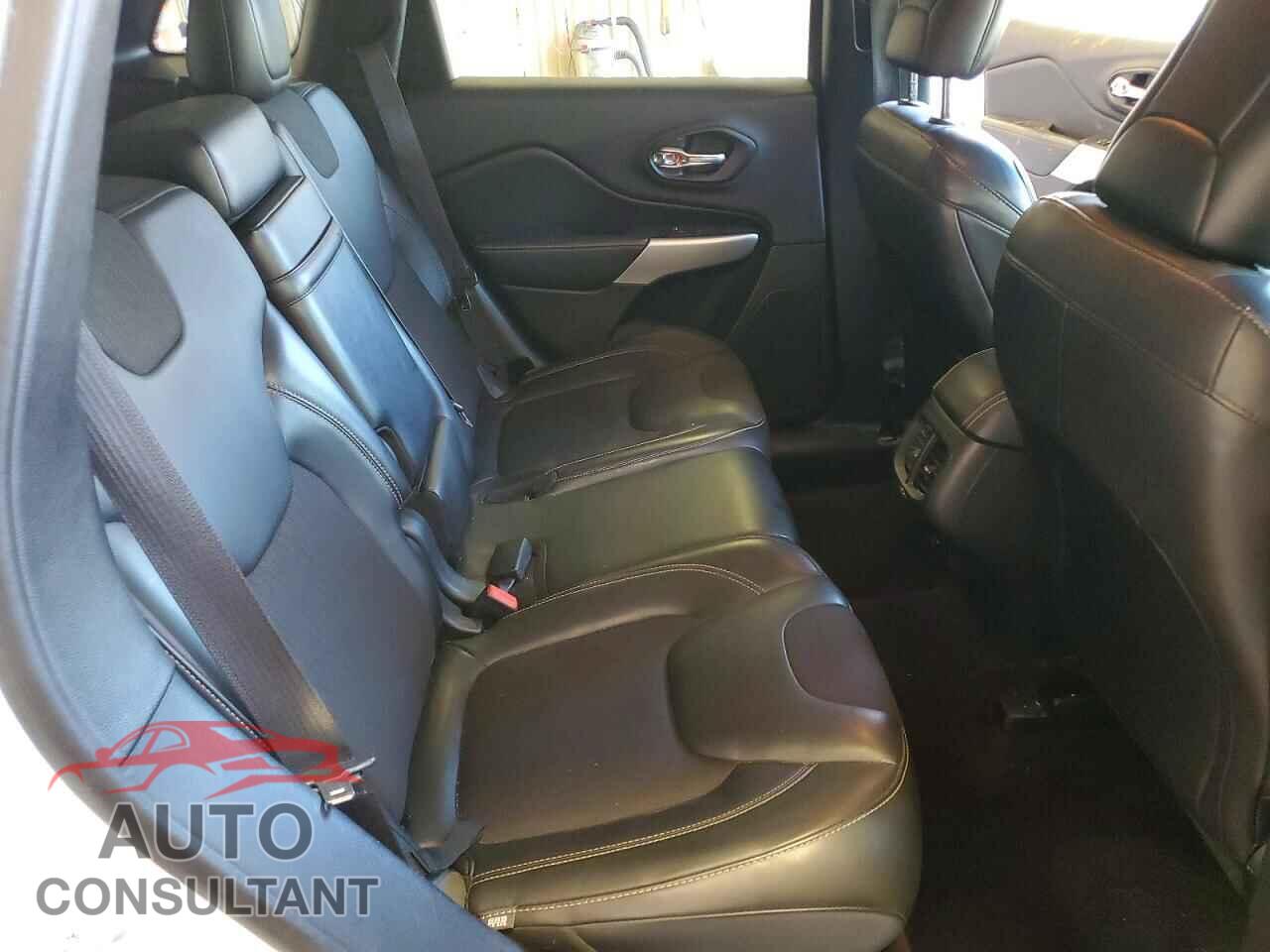 JEEP CHEROKEE 2018 - 1C4PJLLB4JD590644