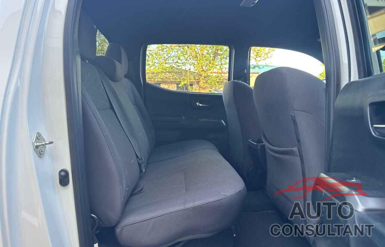TOYOTA TACOMA 2017 - 5TFCZ5AN1HX116613