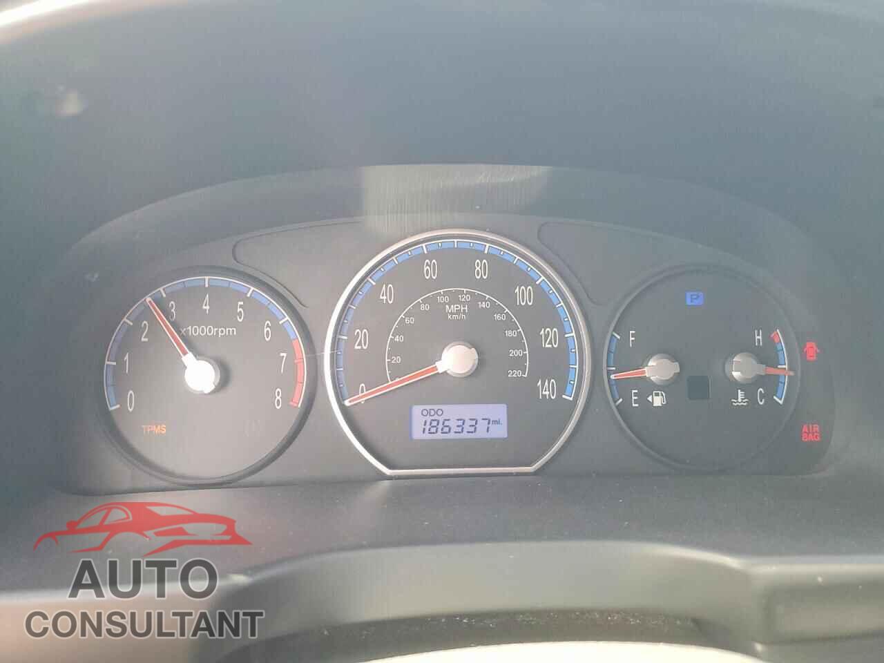 HYUNDAI SANTA FE 2009 - 5NMSG13D59H320436