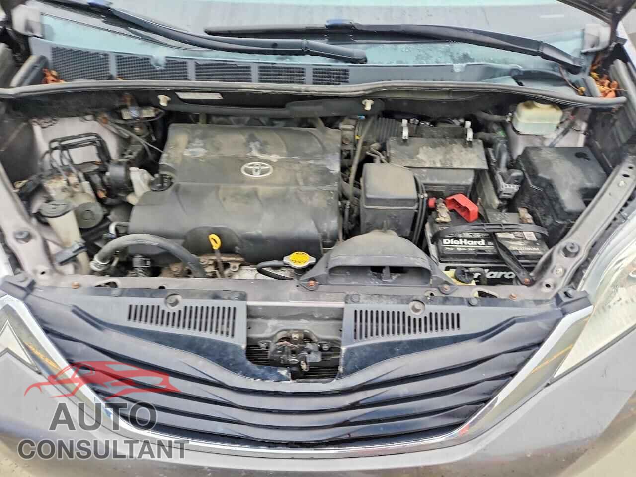 TOYOTA SIENNA 2013 - 5TDKK3DC5DS388127