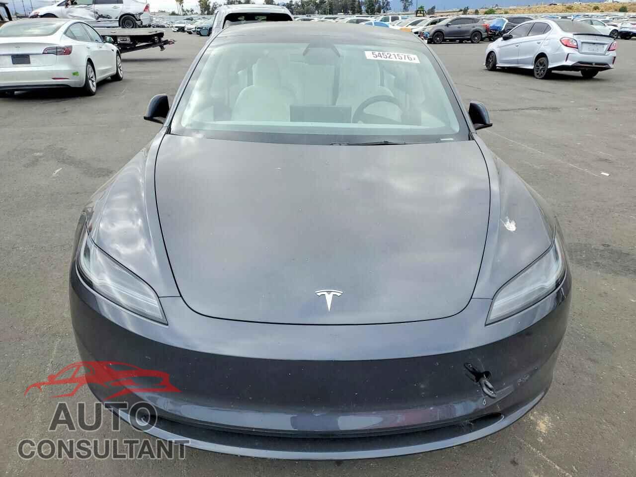 TESLA MODEL 3 2025 - 5YJ3E1EA0SF916932