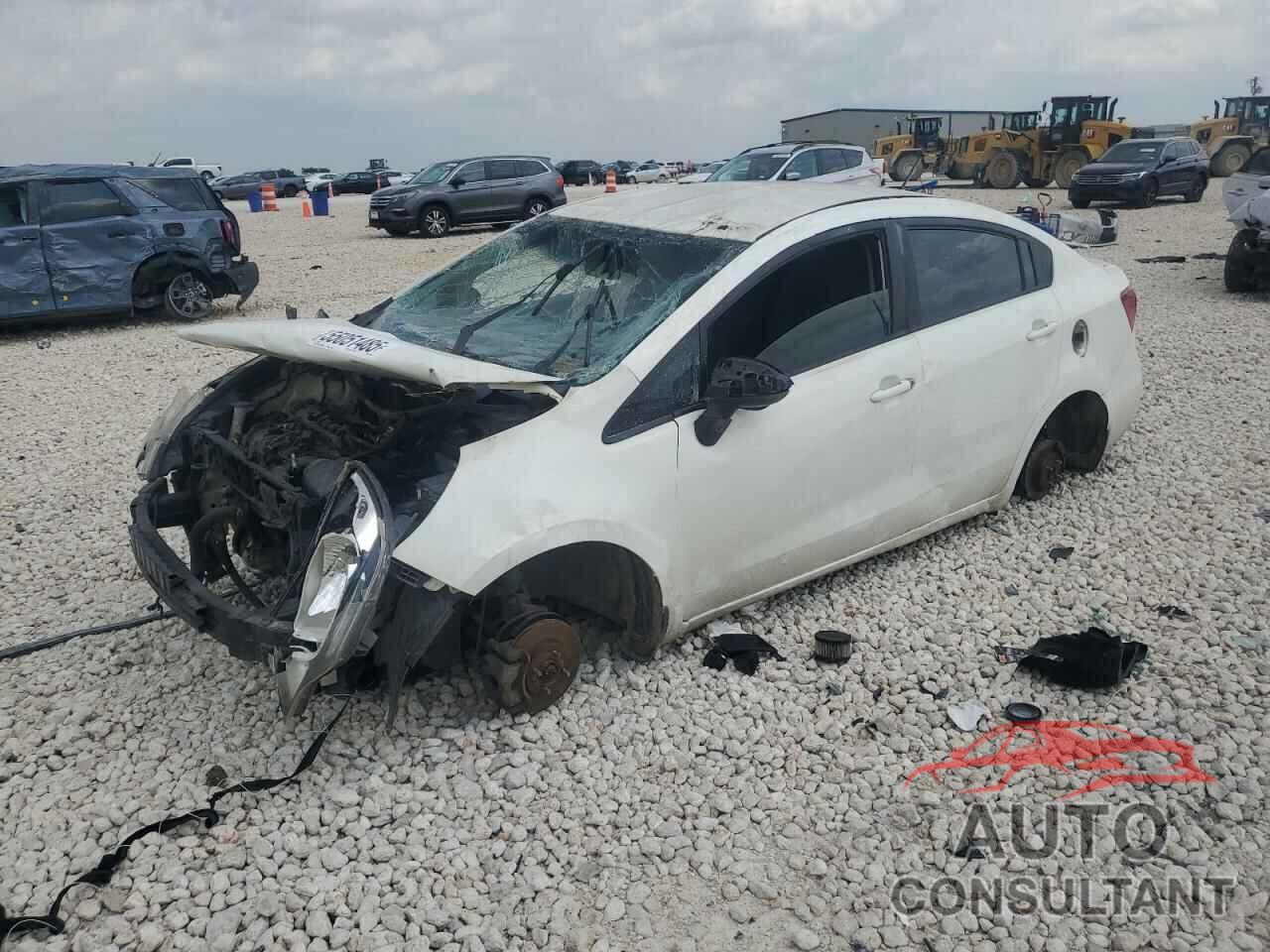 KIA RIO 2015 - KNADM4A38F6451380