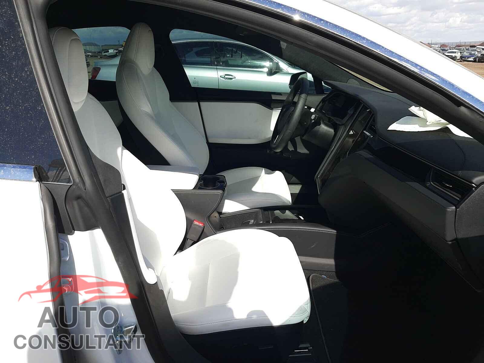 TESLA MODEL S 2020 - 5YJSA1E2XLF415208