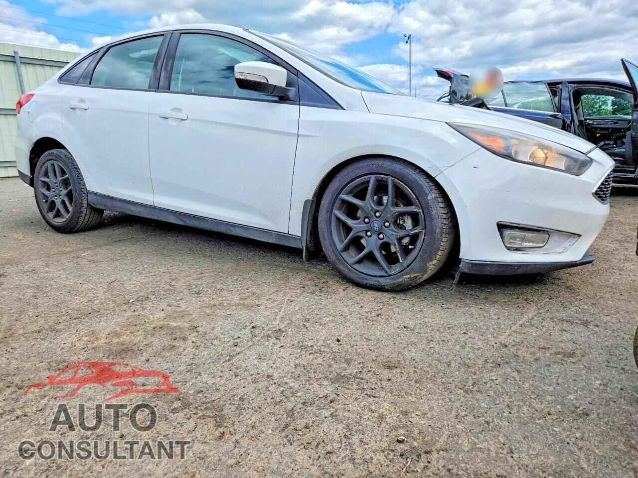 FORD FOCUS 2016 - 1FADP3F21GL209382