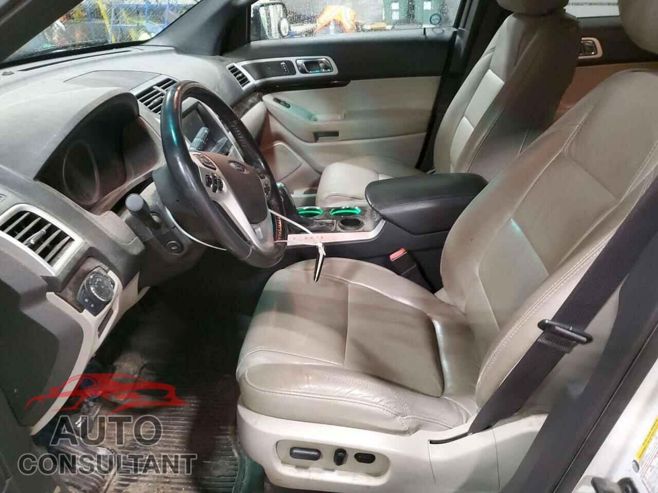 FORD EXPLORER 2011 - 1FMHK7F82BGA58183