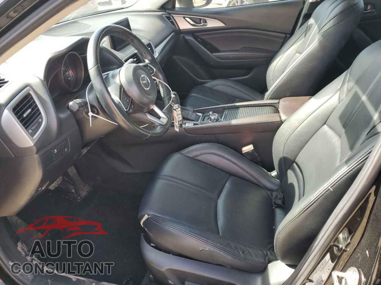 MAZDA 3 2017 - 3MZBN1V73HM137560