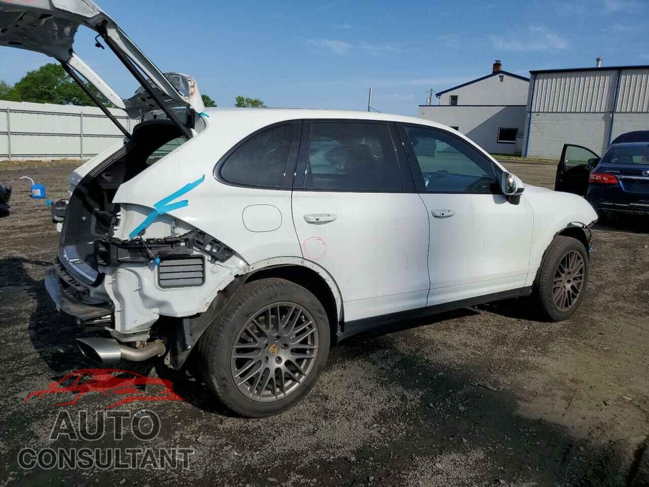 PORSCHE CAYENNE 2017 - WP1AA2A22HKA91722