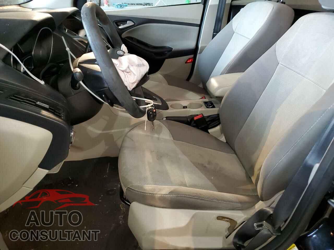FORD FOCUS 2014 - 1FADP3F22EL114133