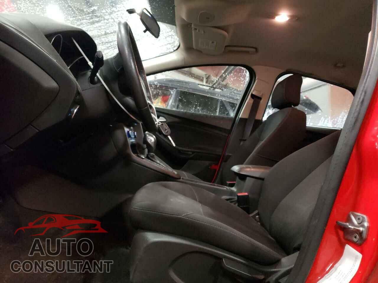 FORD FOCUS 2017 - 1FADP3FE8HL226563
