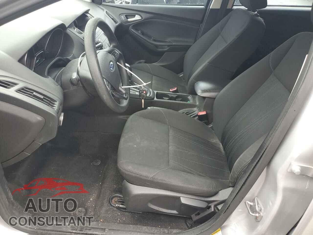FORD FOCUS 2016 - 1FADP3K2XGL283518