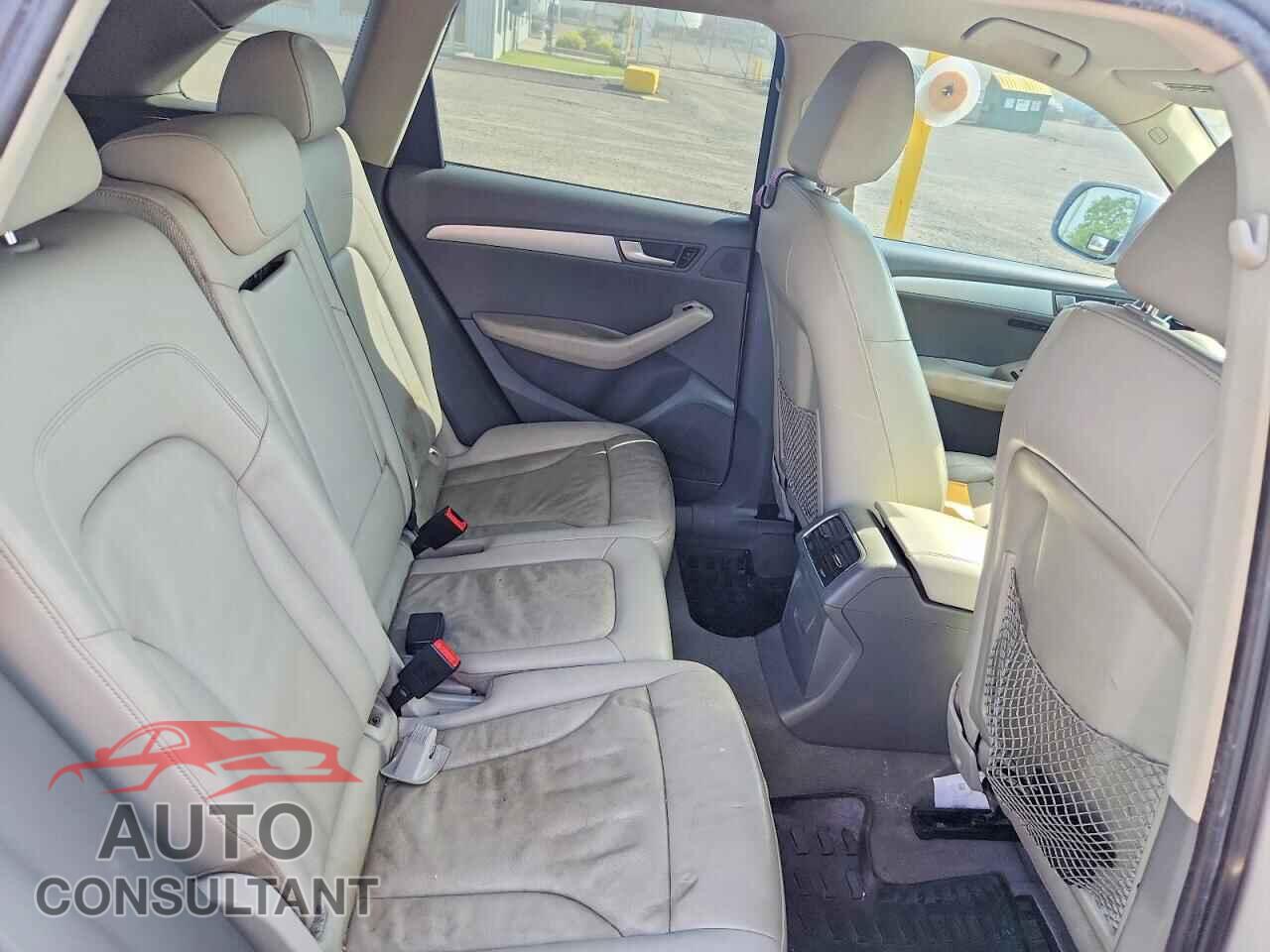 AUDI Q5 2012 - WA1LFCFP8CA107193