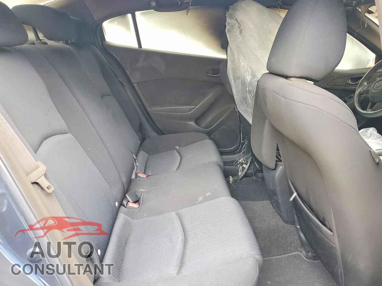 MAZDA 3 2015 - 3MZBM1U7XFM164725