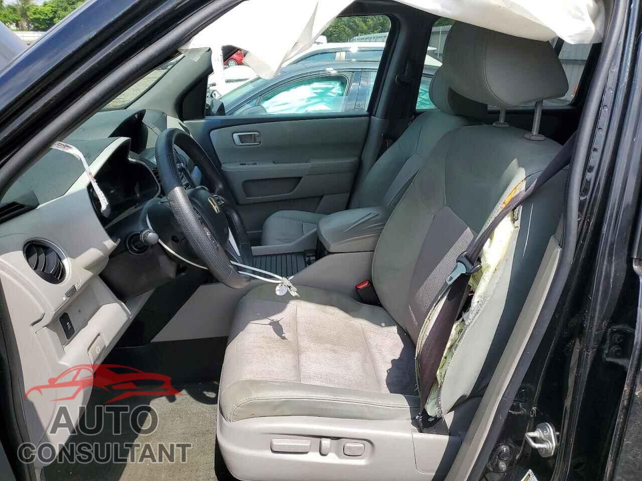 HONDA PILOT 2015 - 5FNYF4H32FB025192