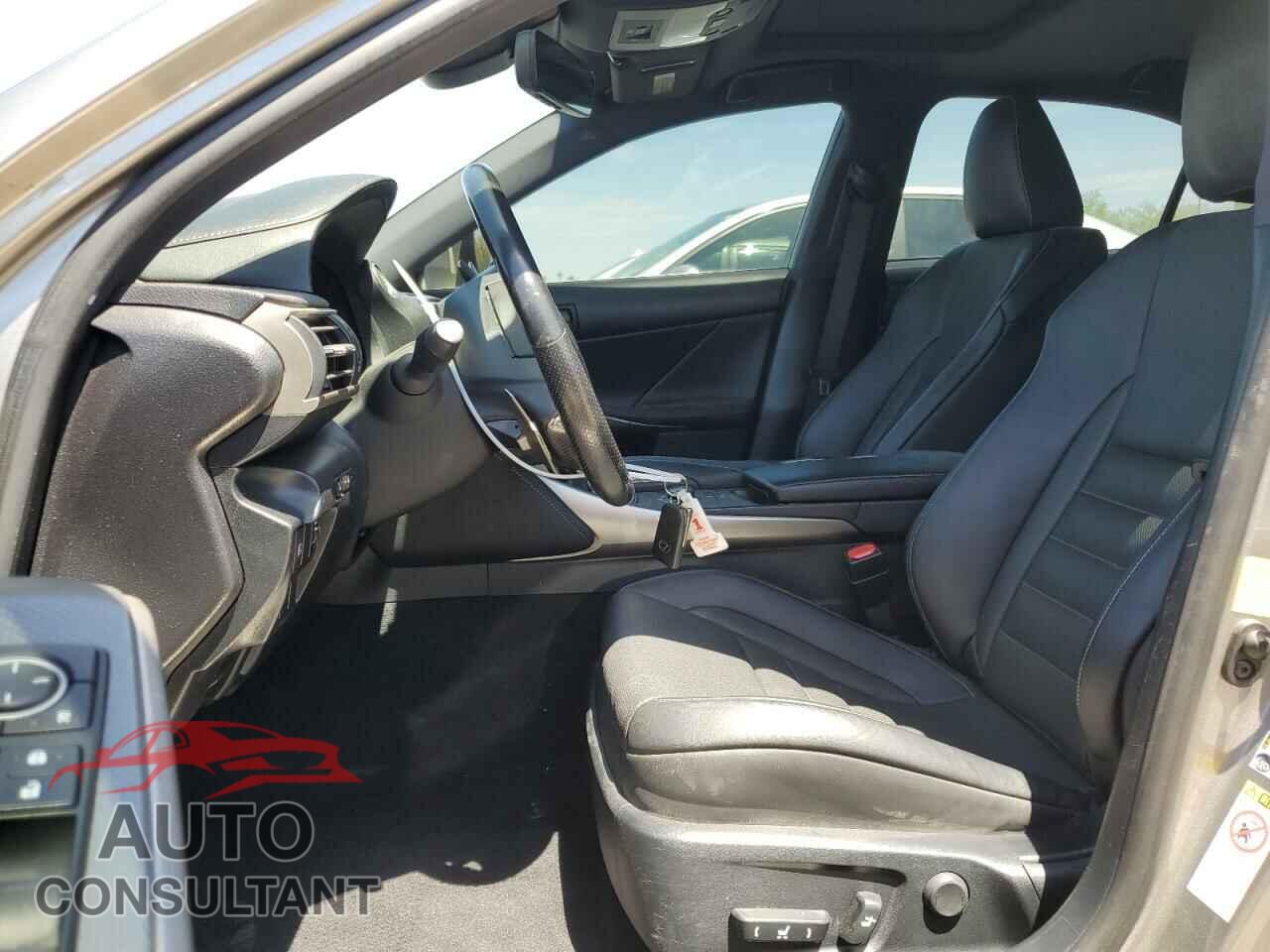 LEXUS IS 2017 - JTHBA1D28H5052982