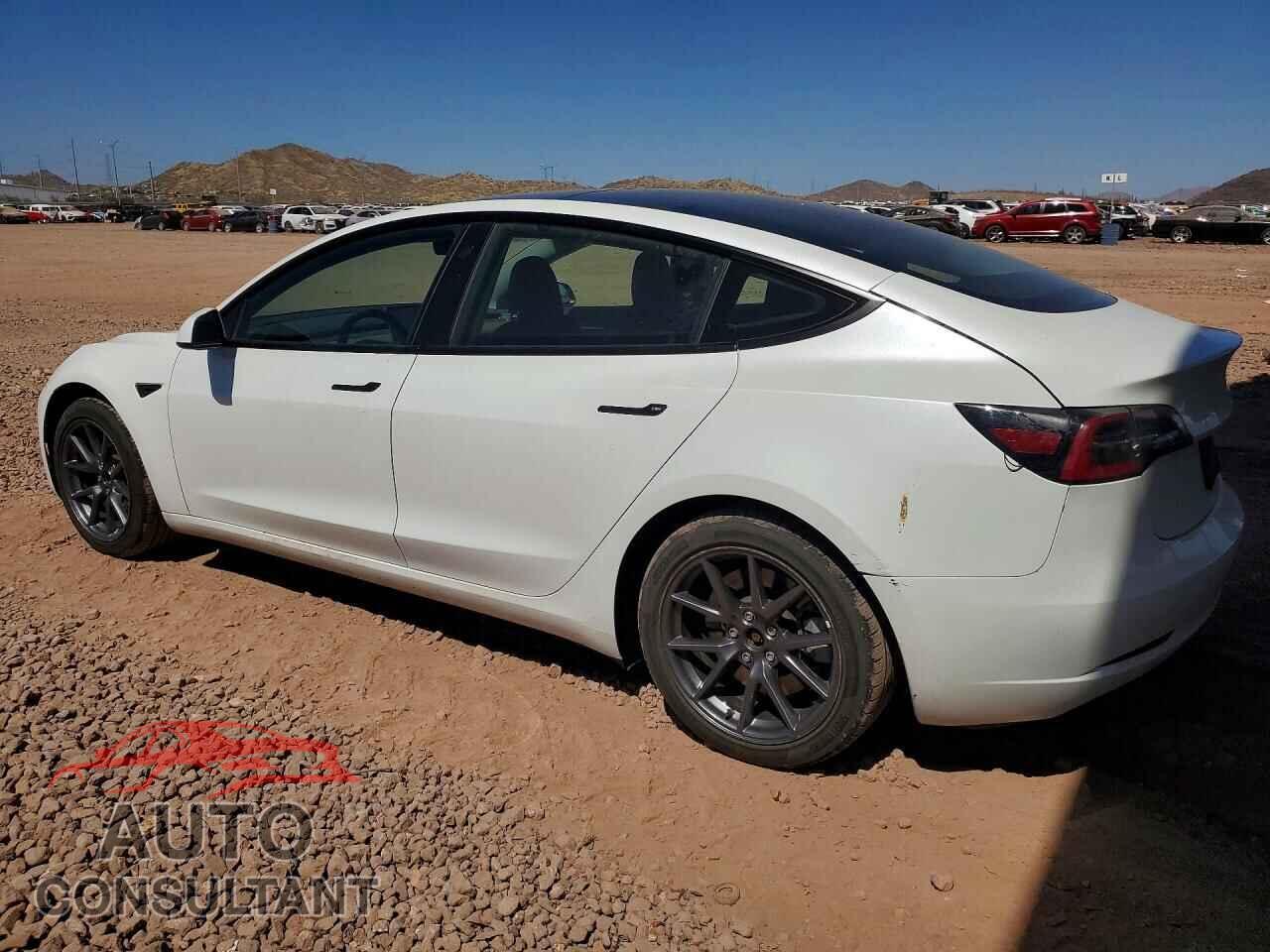 TESLA MODEL 3 2023 - 5YJ3E1EA4PF490458