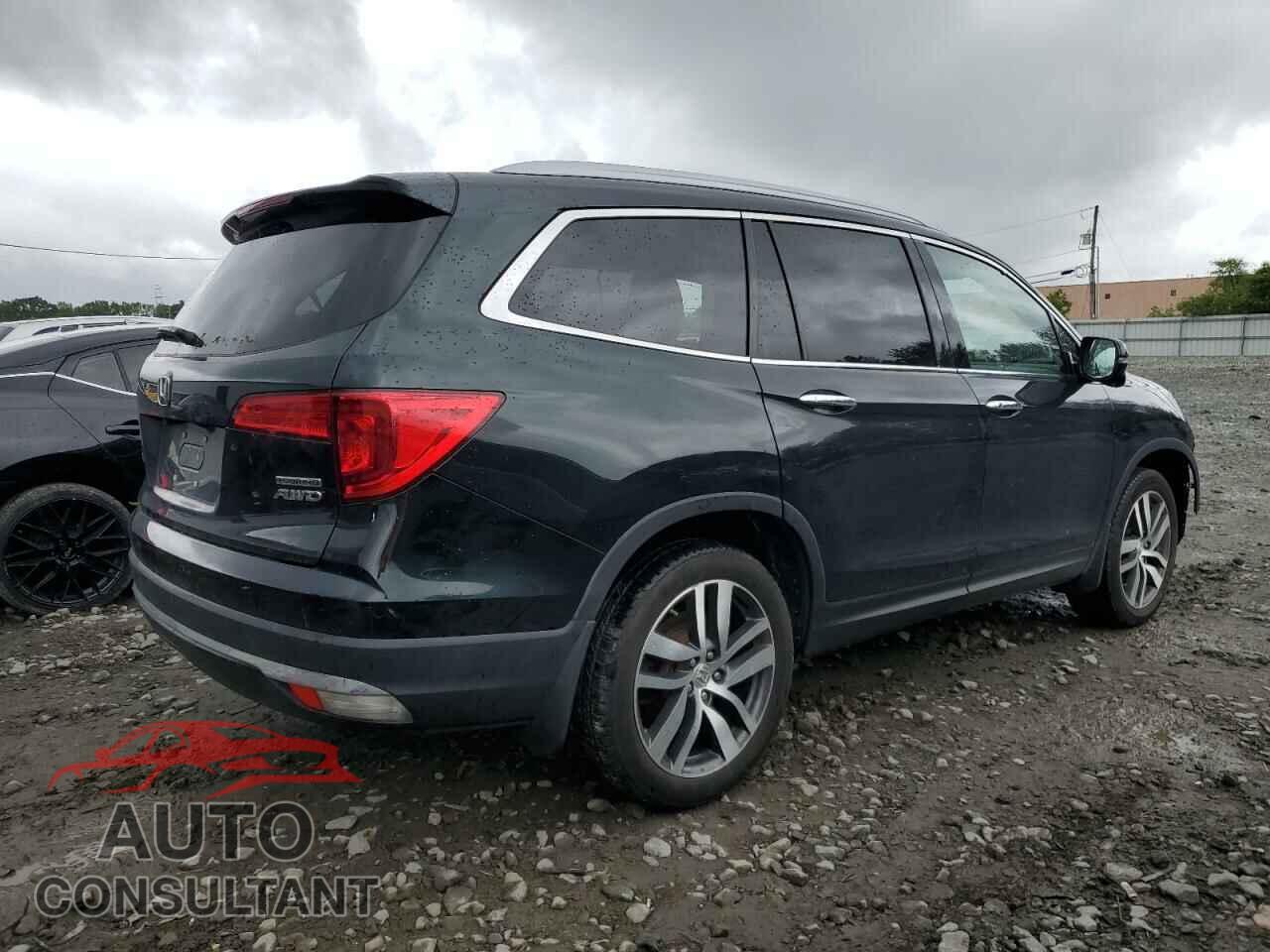 HONDA PILOT 2017 - 5FNYF6H90HB001959