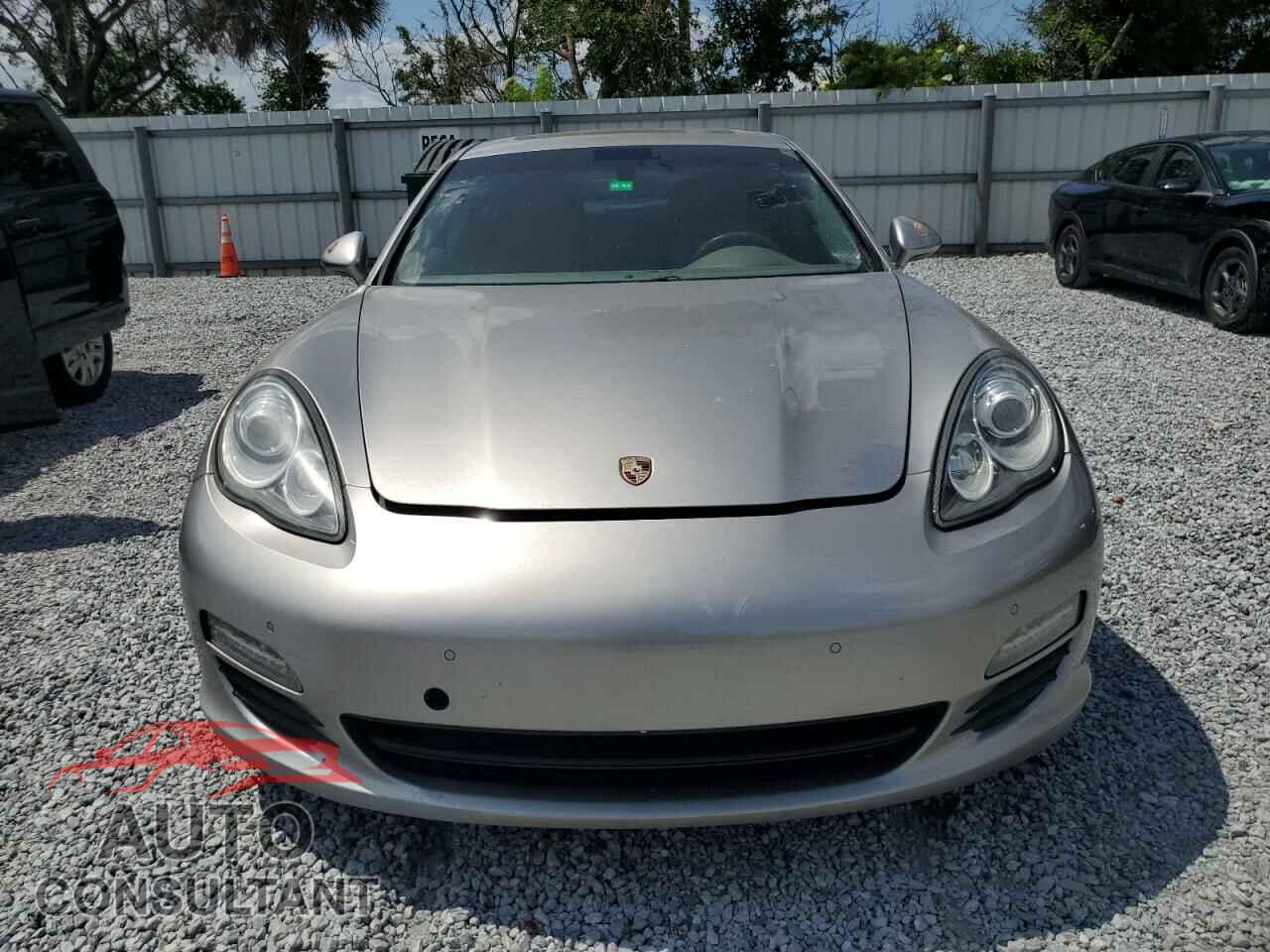 PORSCHE PANAMERA 2011 - WP0AA2A73BL010872