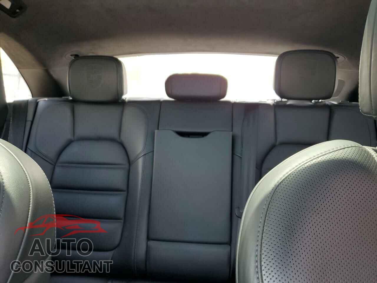 PORSCHE MACAN 2017 - WP1AF2A59HLB60007