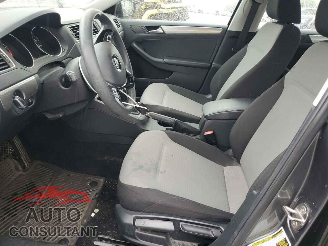 VOLKSWAGEN JETTA 2017 - 3VW2B7AJ1HM384332