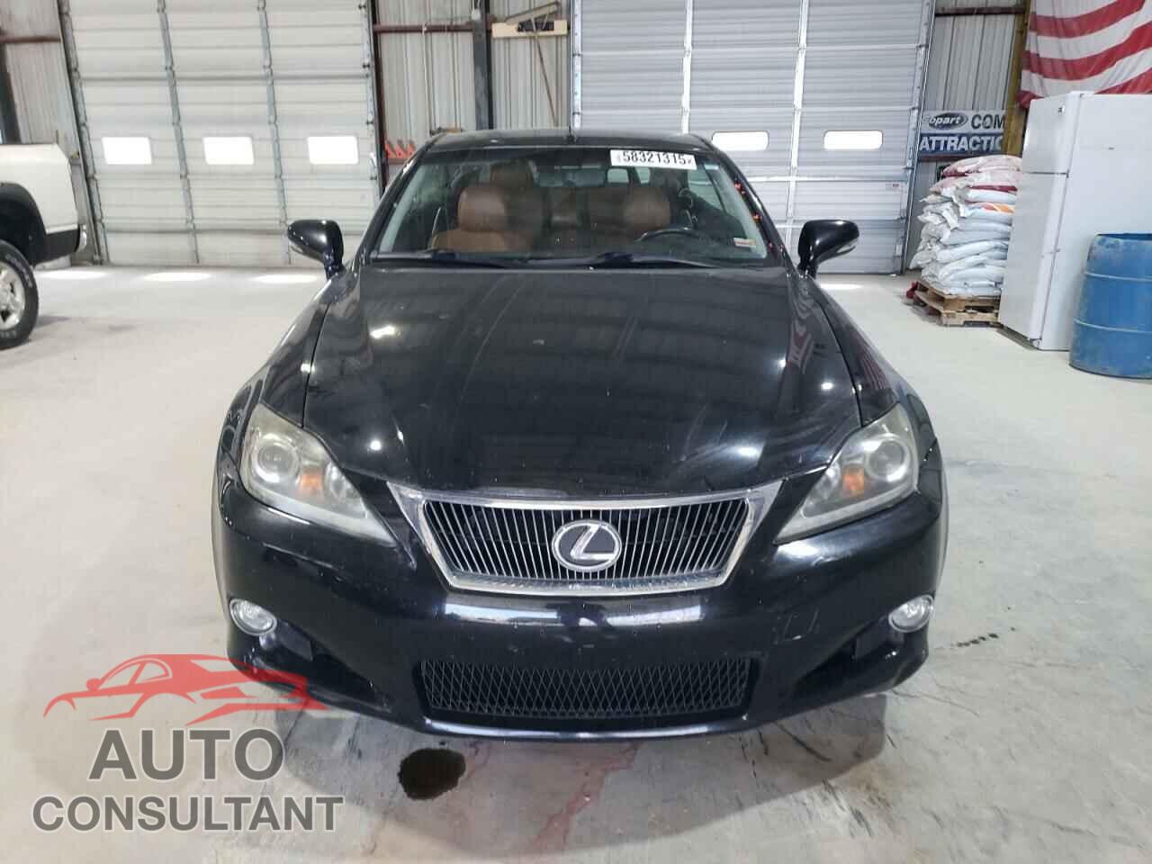 LEXUS IS 2011 - JTHFF2C27B2516993