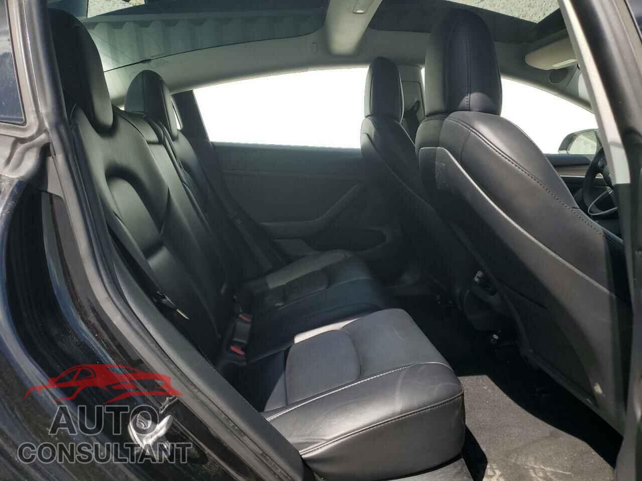 TESLA MODEL 3 2022 - 5YJ3E1EA3NF287915