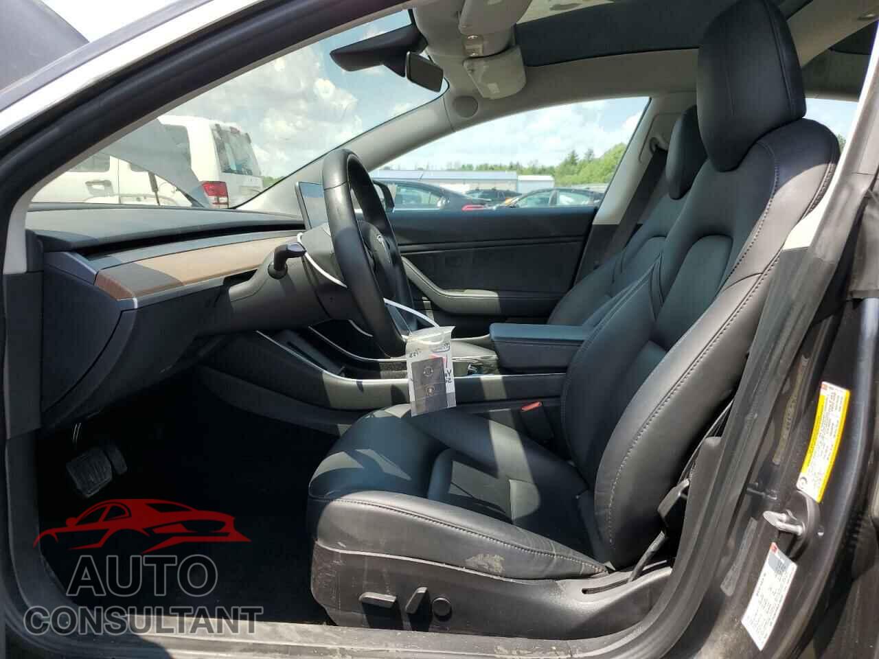 TESLA MODEL 3 2018 - 5YJ3E1EB5JF145732