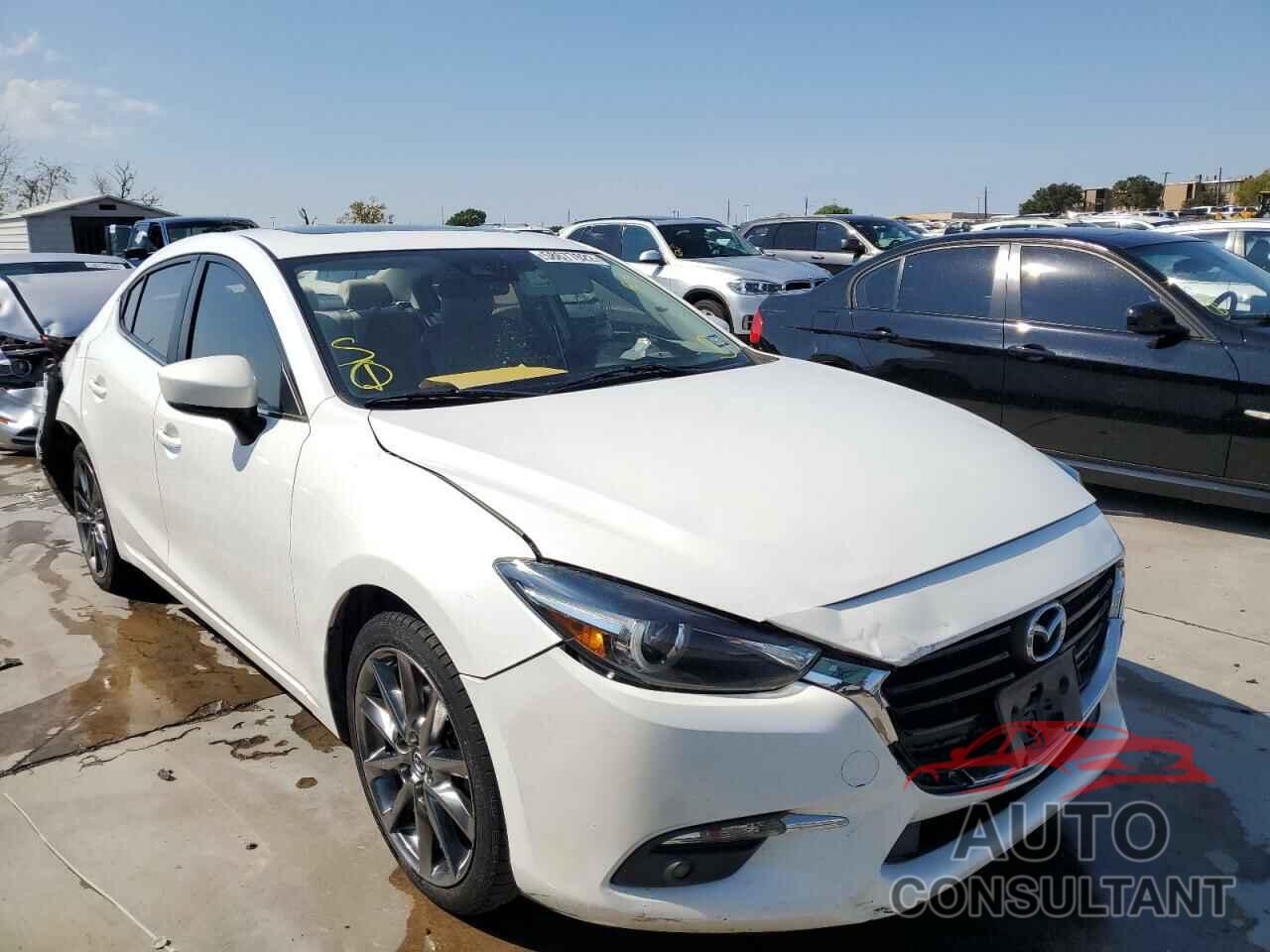 MAZDA 3 2018 - 3MZBN1W38JM230723