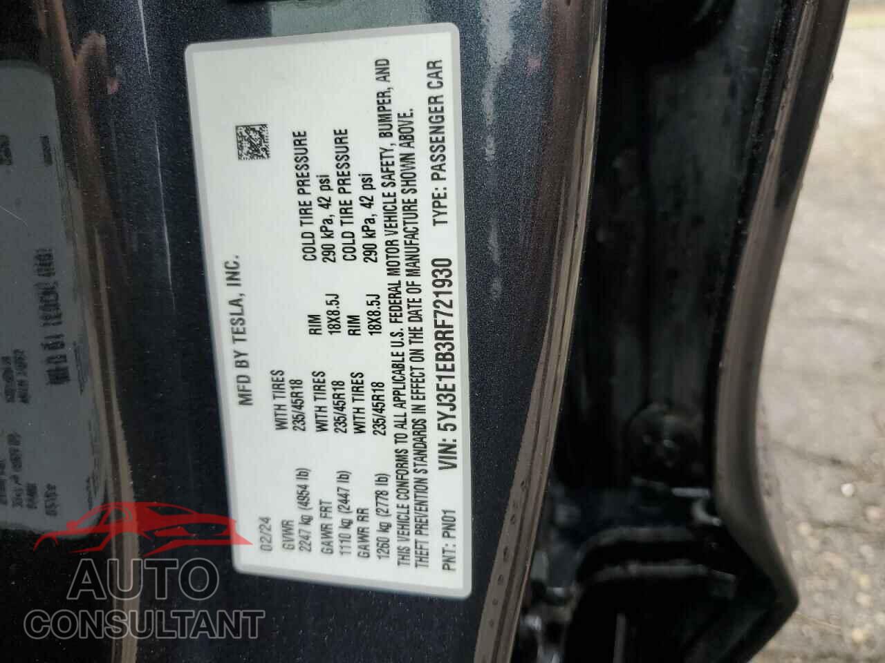 TESLA MODEL 3 2024 - 5YJ3E1EB3RF721930