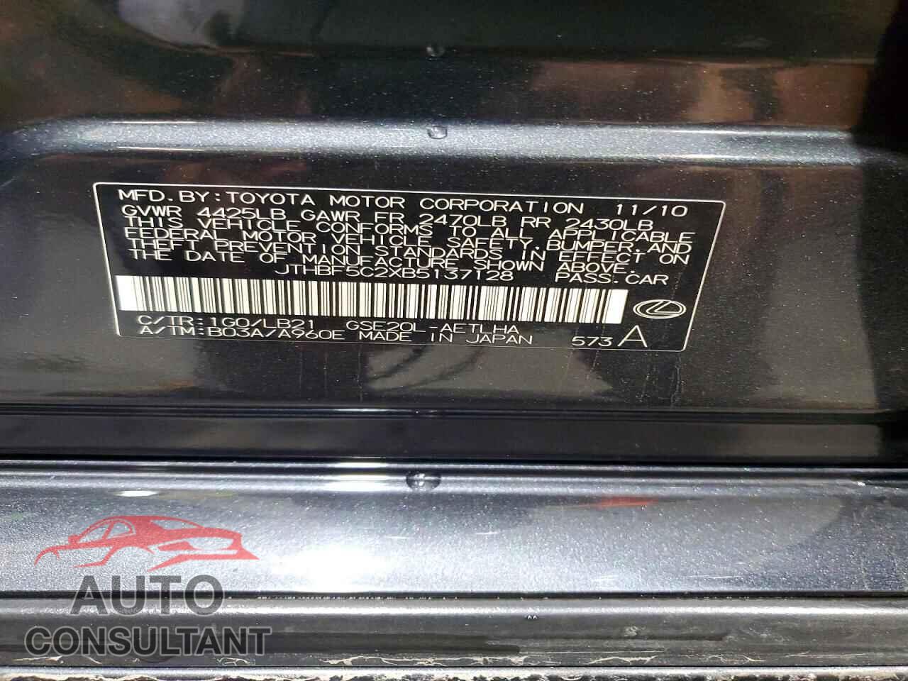 LEXUS IS 2011 - JTHBF5C2XB5137128