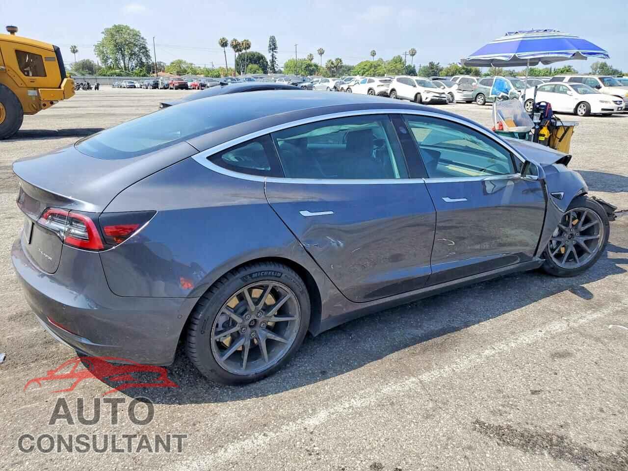 TESLA MODEL 3 2019 - 5YJ3E1EB5KF386823