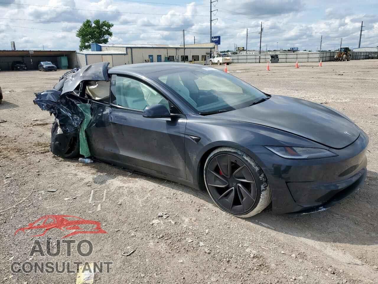 TESLA MODEL 3 2024 - 5YJ3E1ET1RF880776