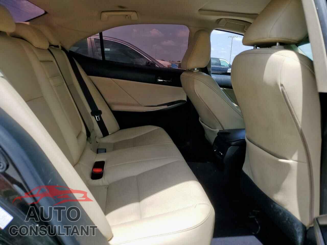 LEXUS IS 2014 - JTHBF1D21E5029539
