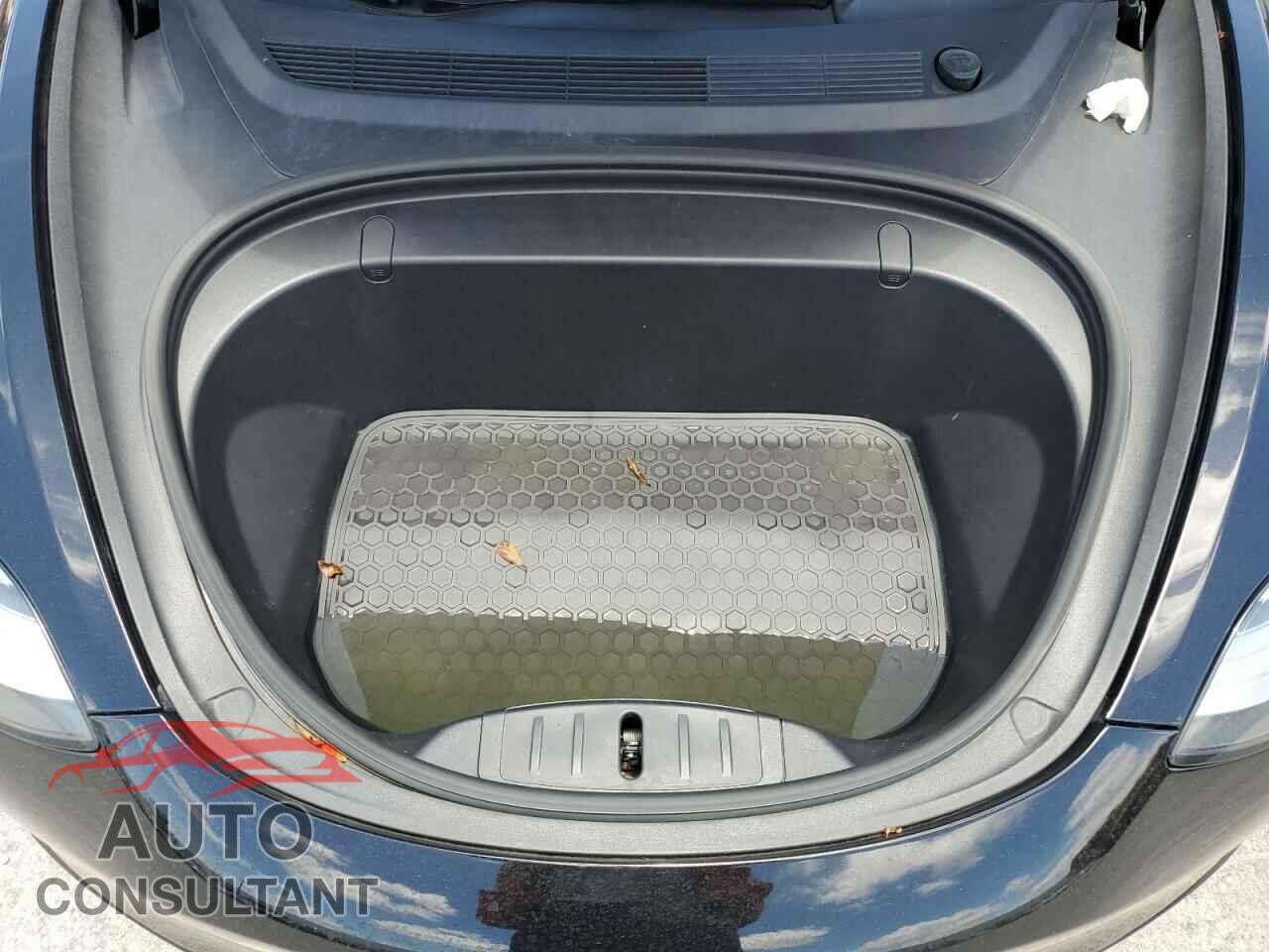 TESLA MODEL 3 2019 - 5YJ3E1EA8KF296301
