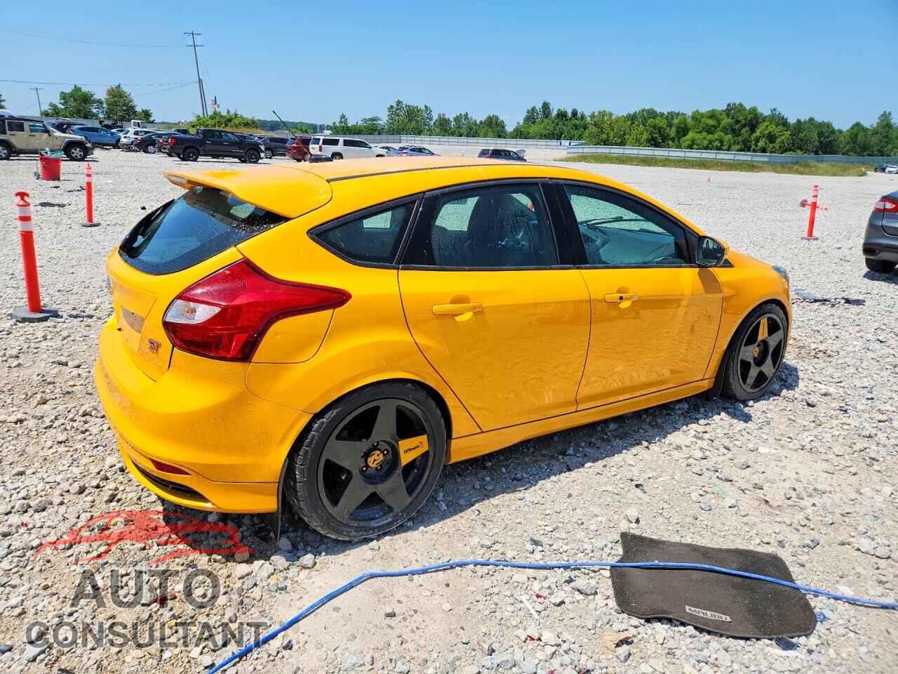 FORD FOCUS 2013 - 1FADP3L99DL163166