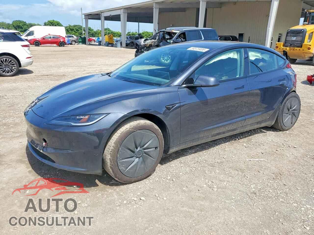 TESLA MODEL 3 2026 - 5YJ3E1EA3TF167237
