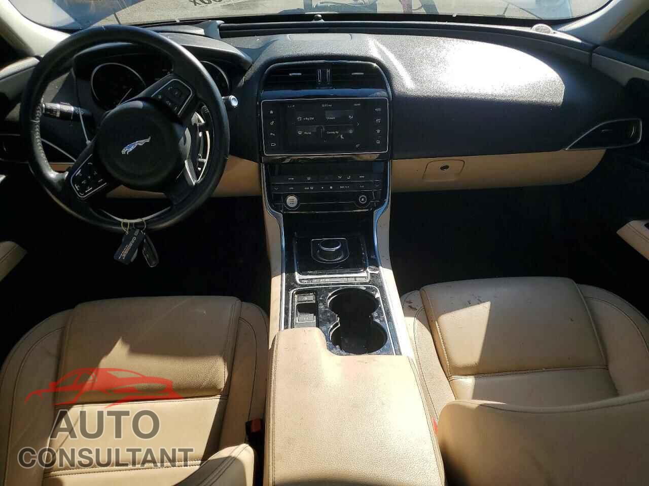 JAGUAR XE 2017 - SAJAE4BVXHA953361