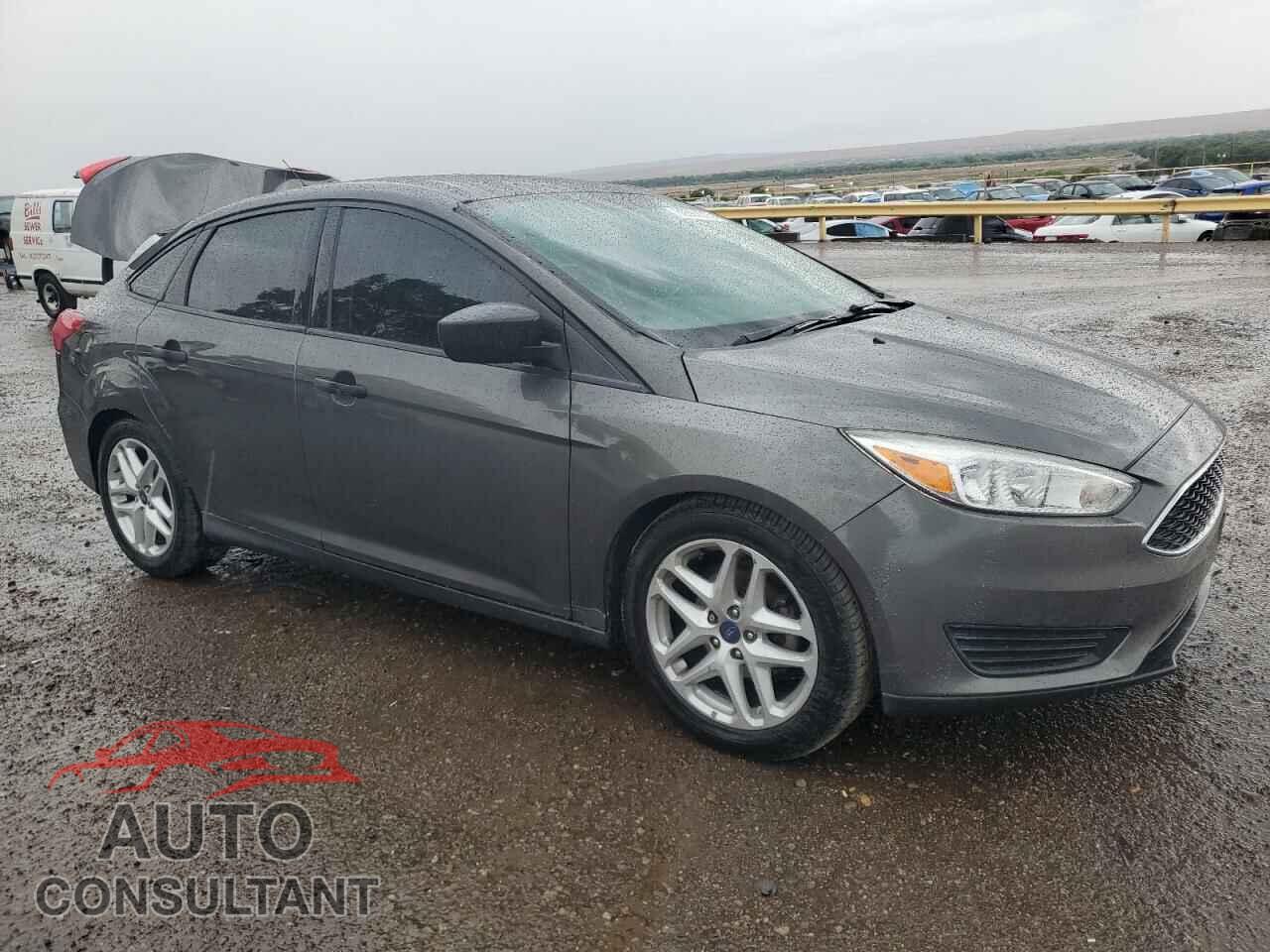 FORD FOCUS 2015 - 1FADP3E21FL281103