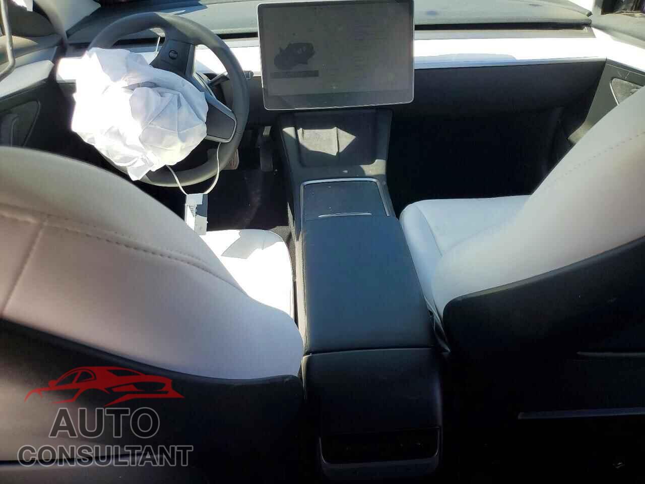 TESLA MODEL 3 2023 - 5YJ3E1EA8PF646324