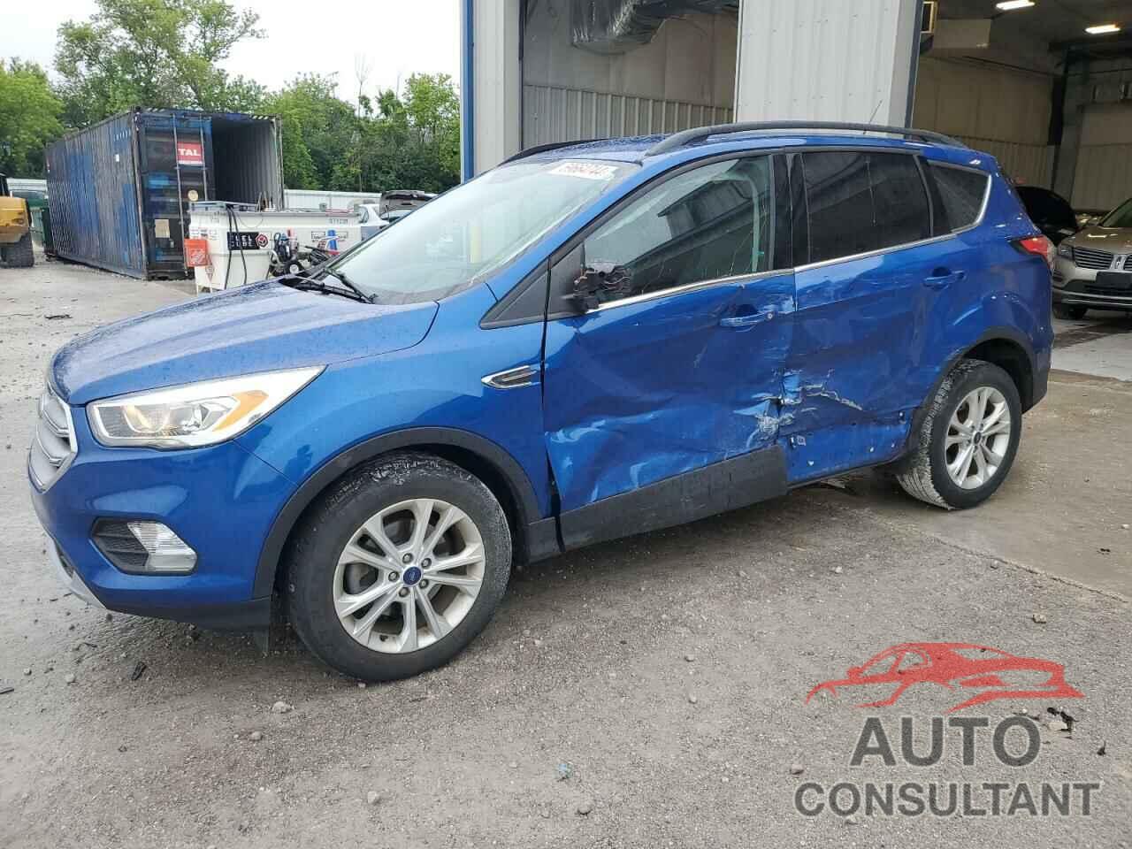 FORD ESCAPE 2017 - 1FMCU0GD7HUC86603