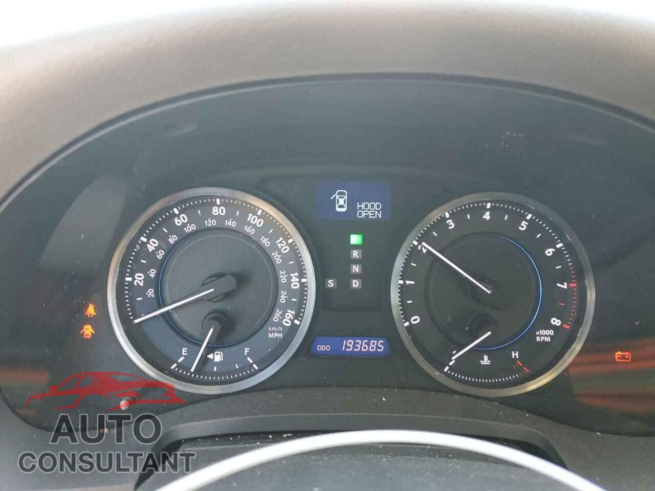 LEXUS IS 2011 - JTHBF5C20B5137428